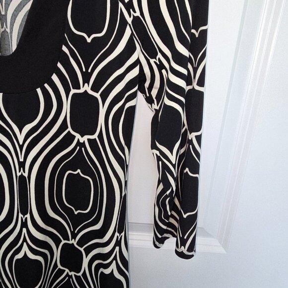 Sweet Storm Dress - Picture 3 of 4